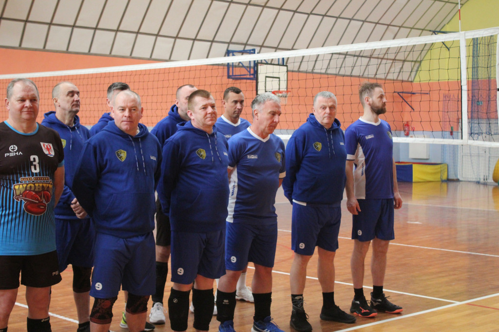 Turniej siatkówki oldbojów w Komarówce