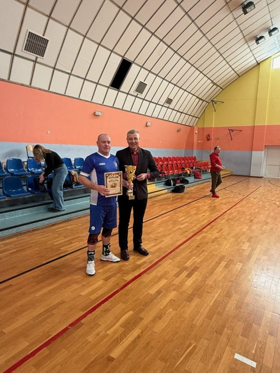 Turniej siatkówki oldbojów w Komarówce