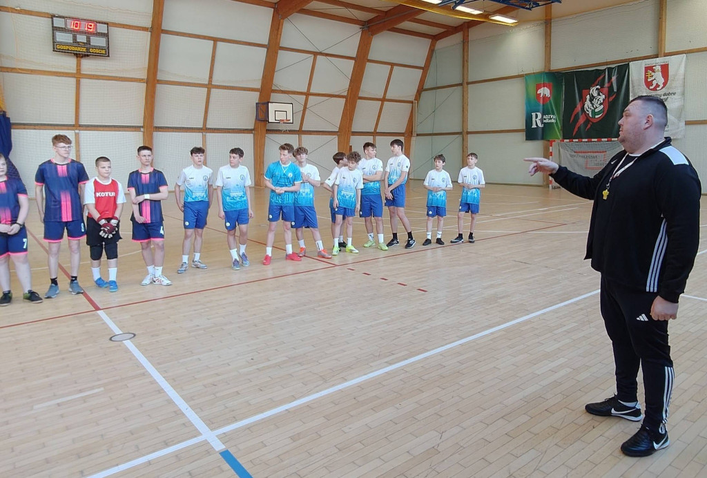 Półfinał piłkarskiego turnieju ministrantów