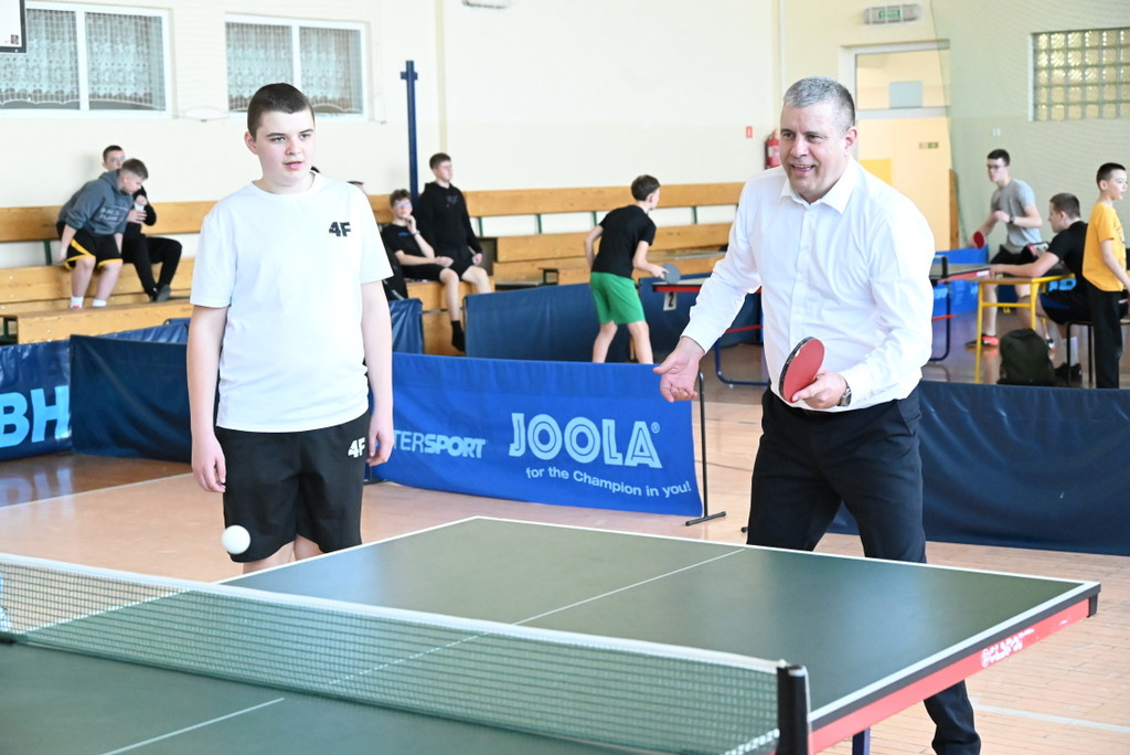 VI Powiatowy Turniej Tenisa Stołowego
