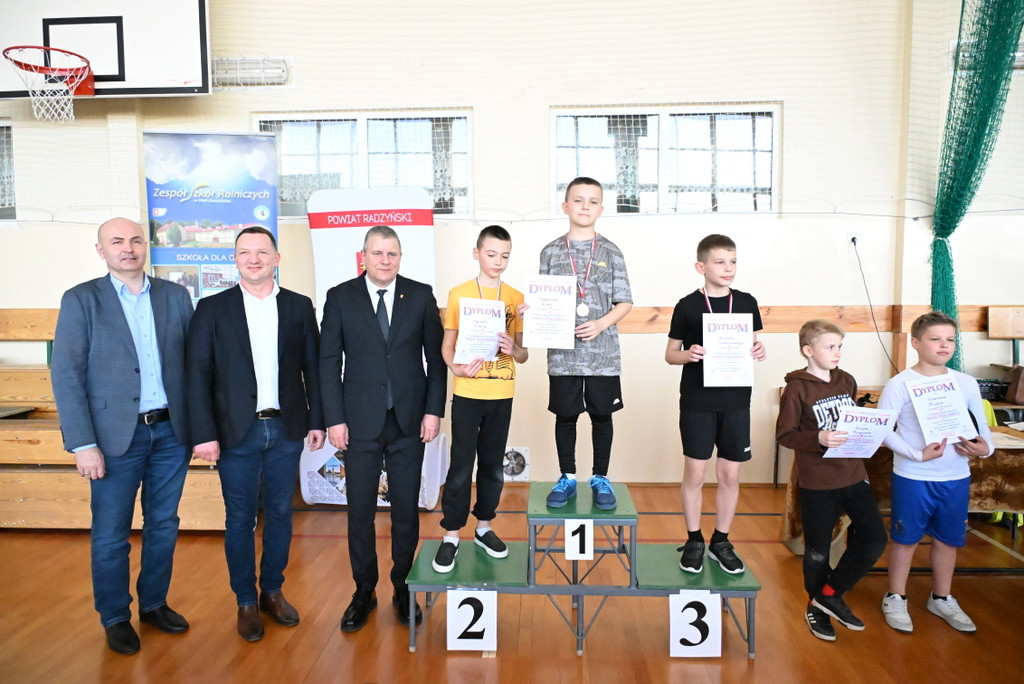 VI Powiatowy Turniej Tenisa Stołowego