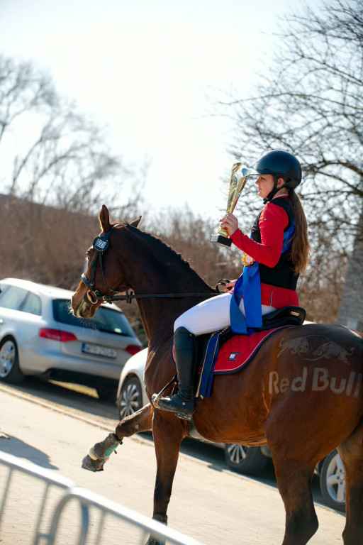 Wicemistrzyni w skokach przez przeszkody z I LO