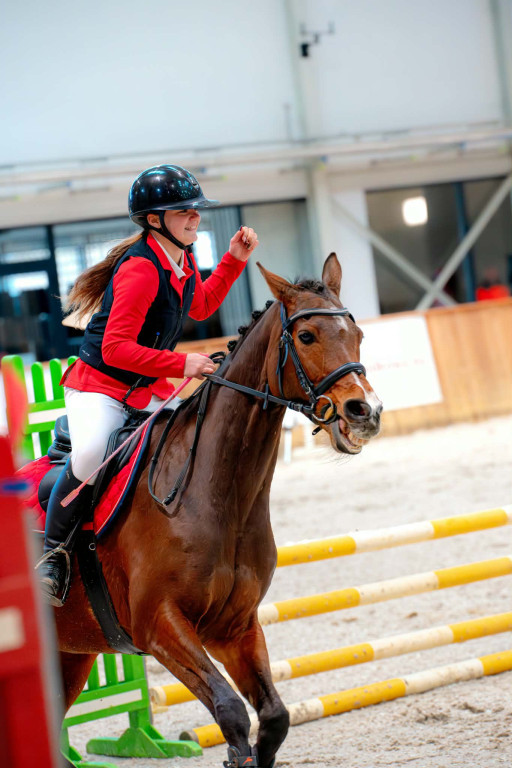 Wicemistrzyni w skokach przez przeszkody z I LO