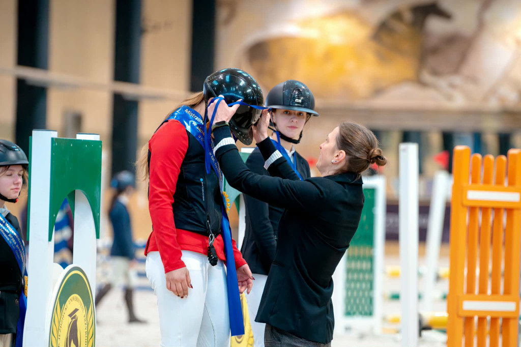 Wicemistrzyni w skokach przez przeszkody z I LO