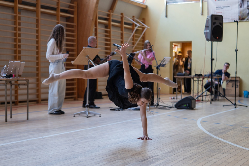 Koncert w I LO z okazji Dnia Kobiet