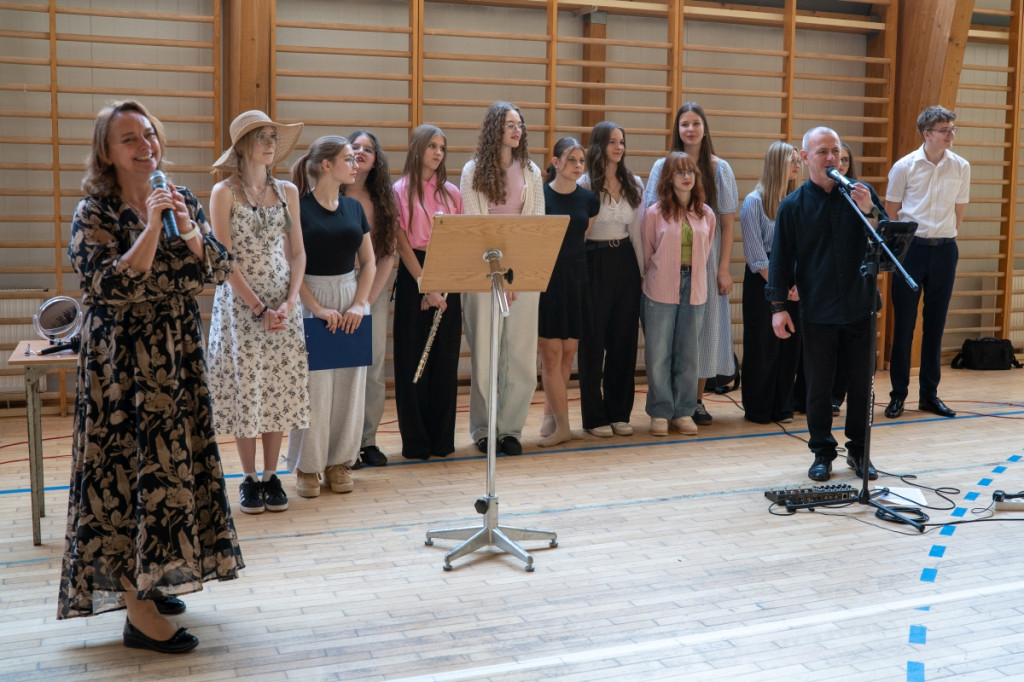 Koncert w I LO z okazji Dnia Kobiet