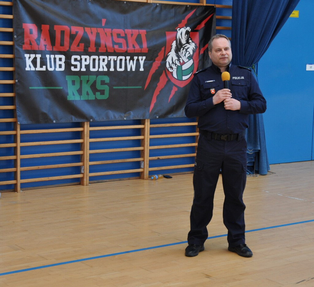 Wojewódzki turniej siatkówki policjantów