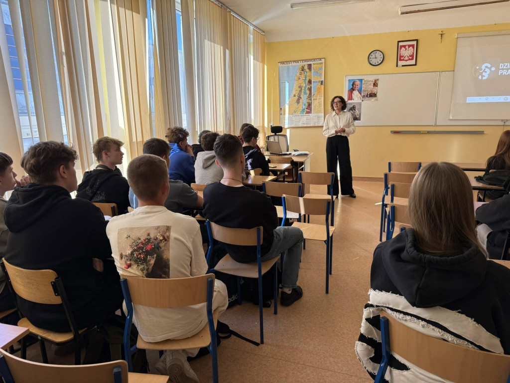 Spotkanie w I LO z okazji Dnia Edukacji Prawnej