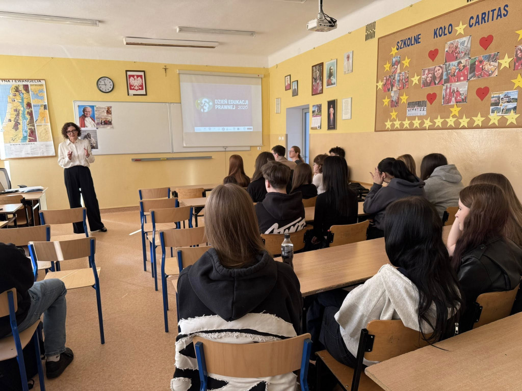 Spotkanie w I LO z okazji Dnia Edukacji Prawnej