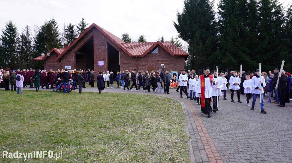 Radzyńska Droga Krzyżowa ulicami miasta