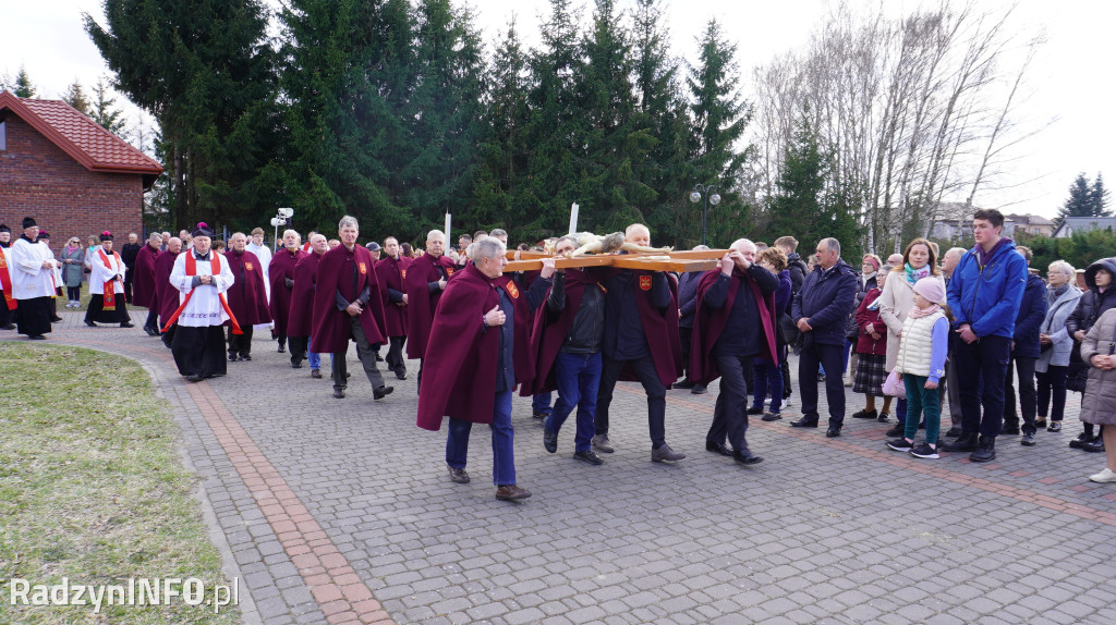 Radzyńska Droga Krzyżowa ulicami miasta