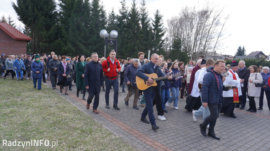 Radzyńska Droga Krzyżowa ulicami miasta