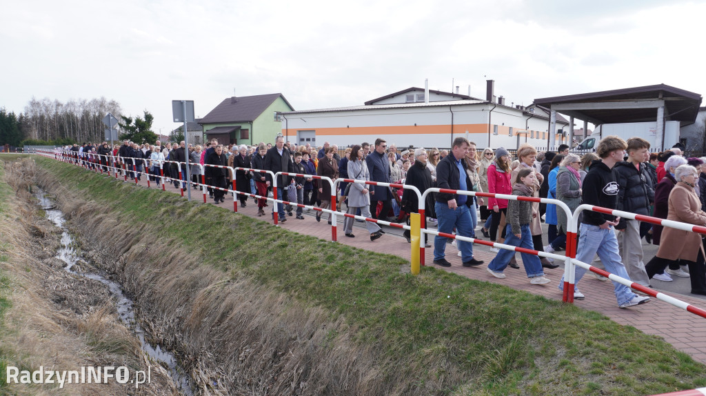 Radzyńska Droga Krzyżowa ulicami miasta