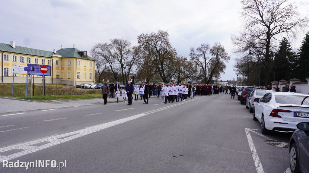 Radzyńska Droga Krzyżowa ulicami miasta