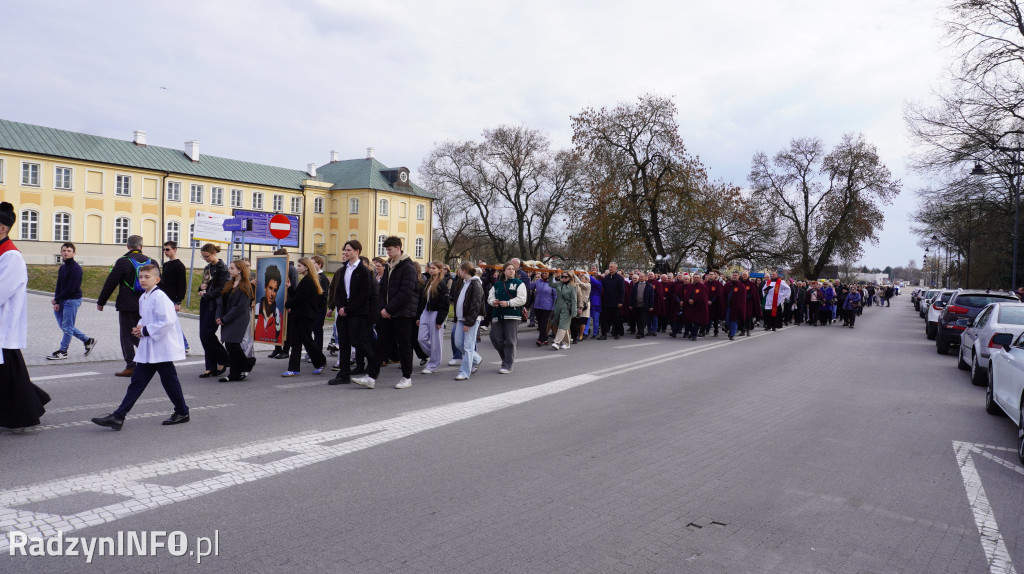 Radzyńska Droga Krzyżowa ulicami miasta