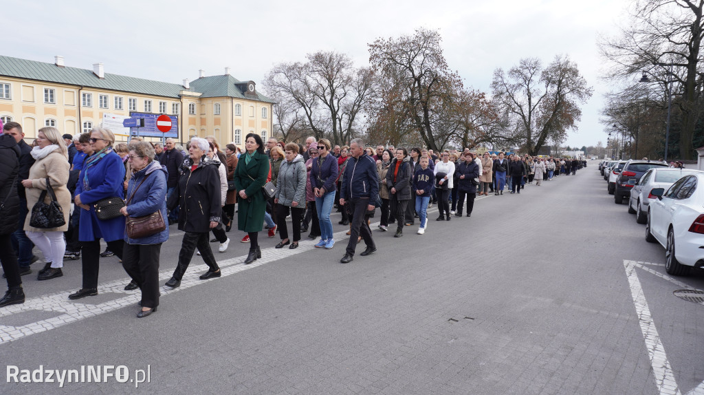 Radzyńska Droga Krzyżowa ulicami miasta