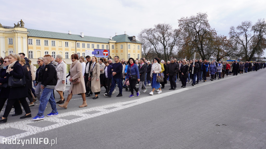 Radzyńska Droga Krzyżowa ulicami miasta