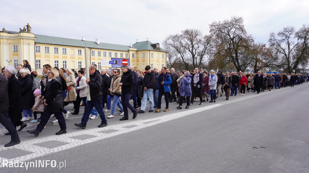 Radzyńska Droga Krzyżowa ulicami miasta