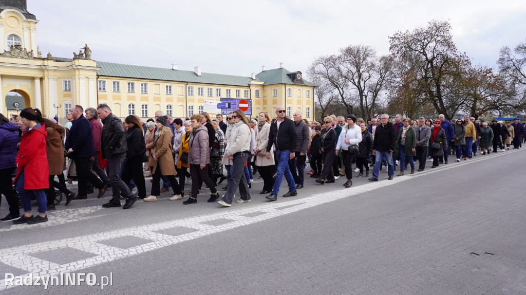 Radzyńska Droga Krzyżowa ulicami miasta