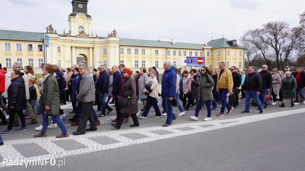 Radzyńska Droga Krzyżowa ulicami miasta