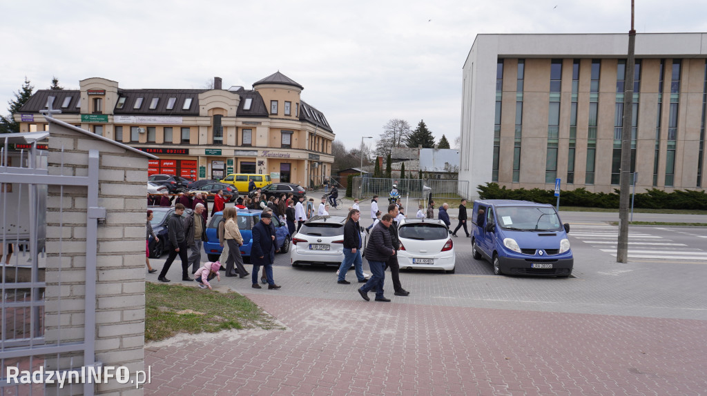 Radzyńska Droga Krzyżowa ulicami miasta