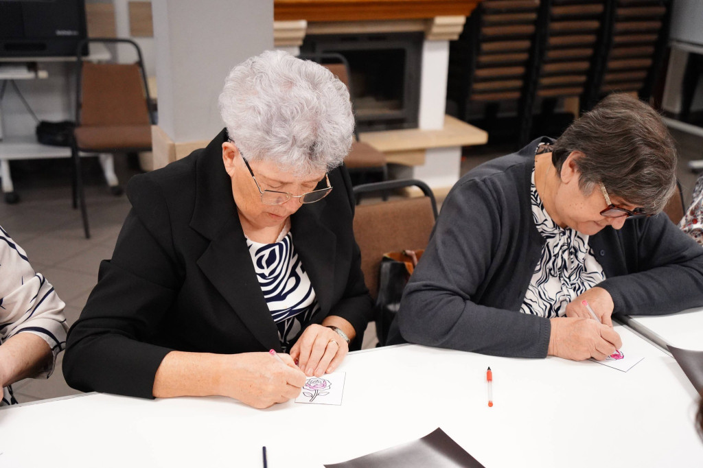 Dzień Kobiet w Klubie Seniora w Komarówce