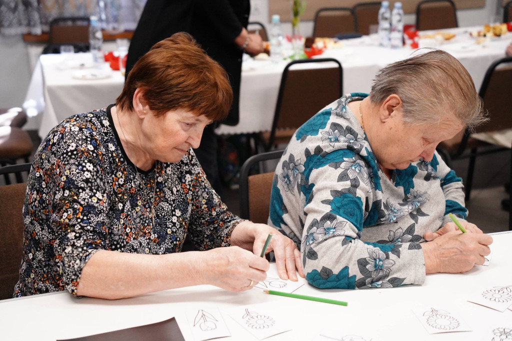 Dzień Kobiet w Klubie Seniora w Komarówce
