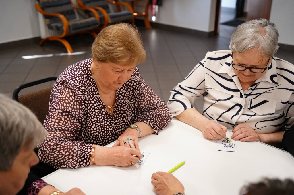 Dzień Kobiet w Klubie Seniora w Komarówce