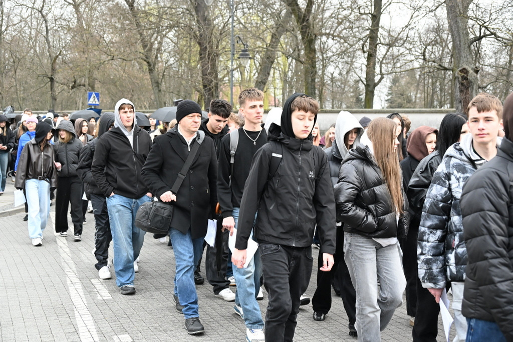 XII Katyńska Droga Krzyżowa w Radzyniu