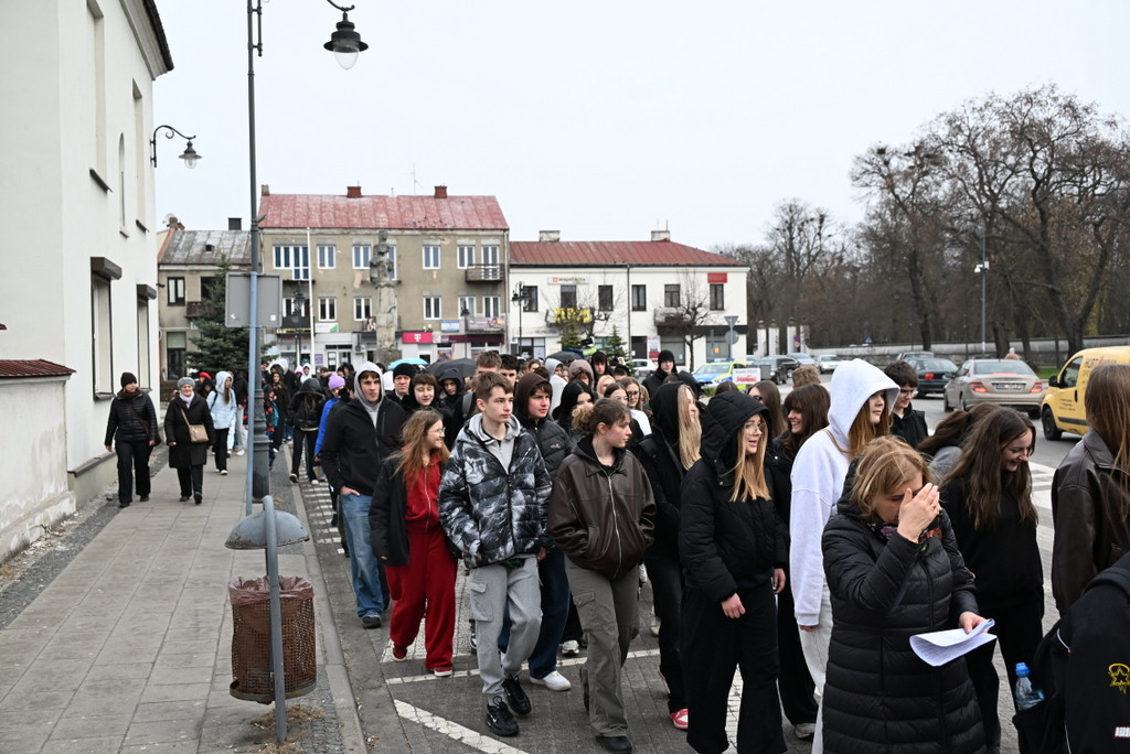 XII Katyńska Droga Krzyżowa w Radzyniu