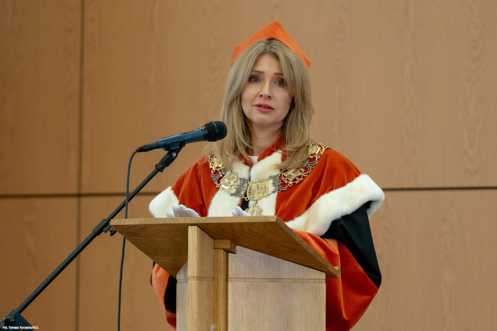 Uczniowie II LO na Akademii Prawa