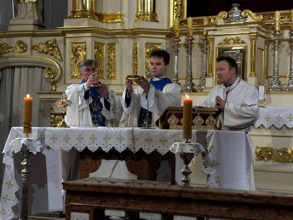Akt zawierzenia Chrystusowi w radzyńskiej parafii