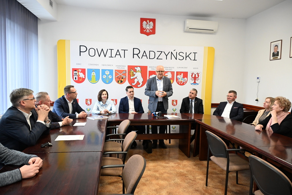 Umowa na przebudowę drogi Bełcząc-Czemierniki