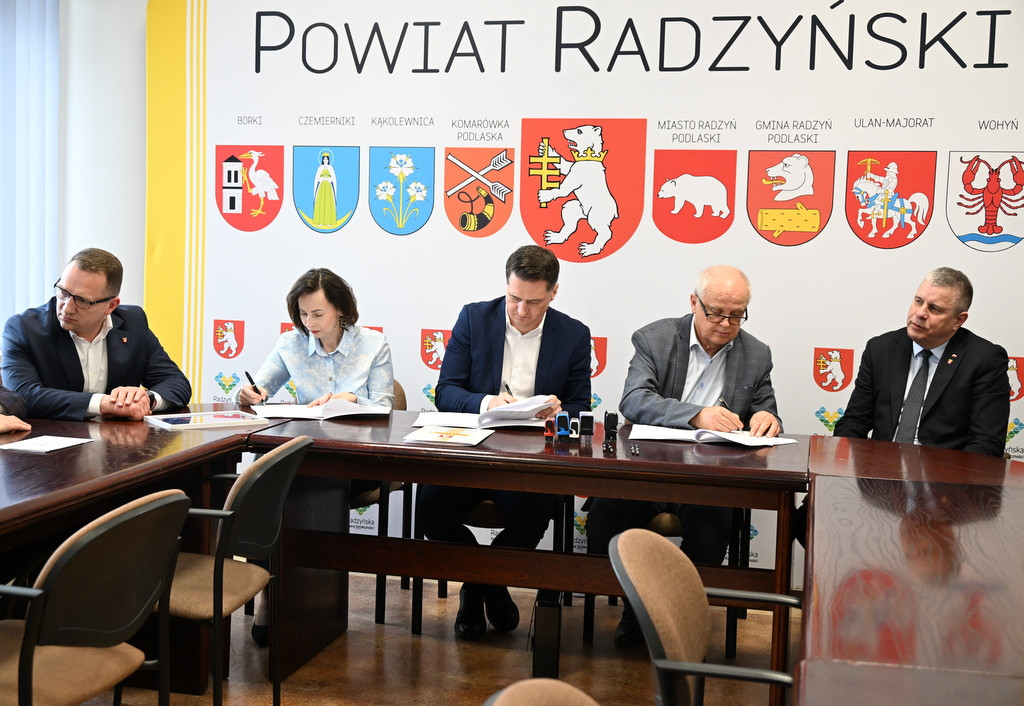 Umowa na przebudowę drogi Bełcząc-Czemierniki