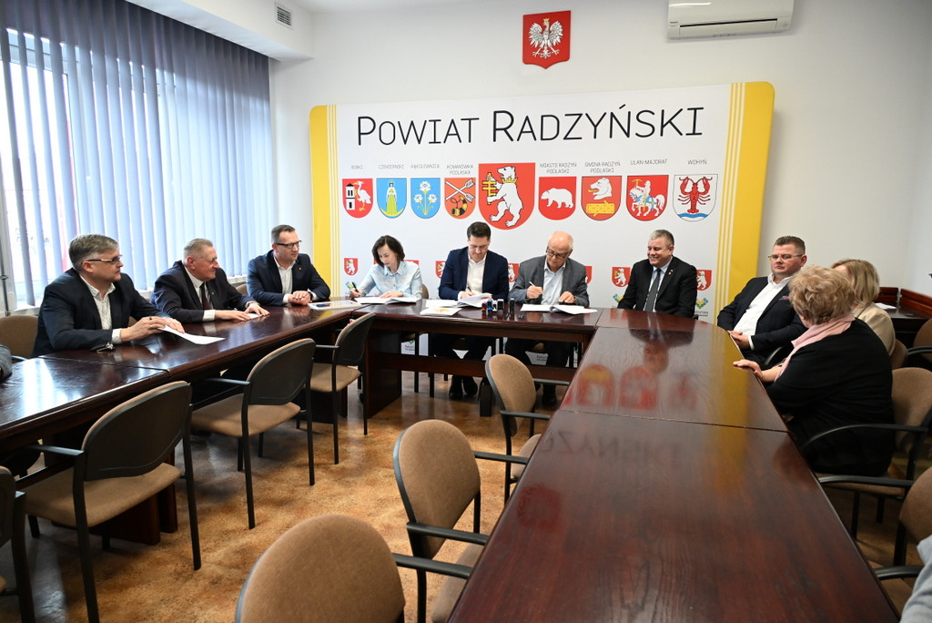 Umowa na przebudowę drogi Bełcząc-Czemierniki