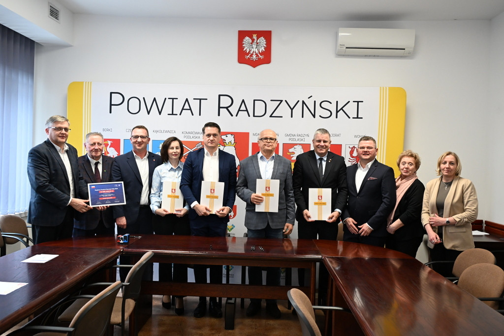 Umowa na przebudowę drogi Bełcząc-Czemierniki