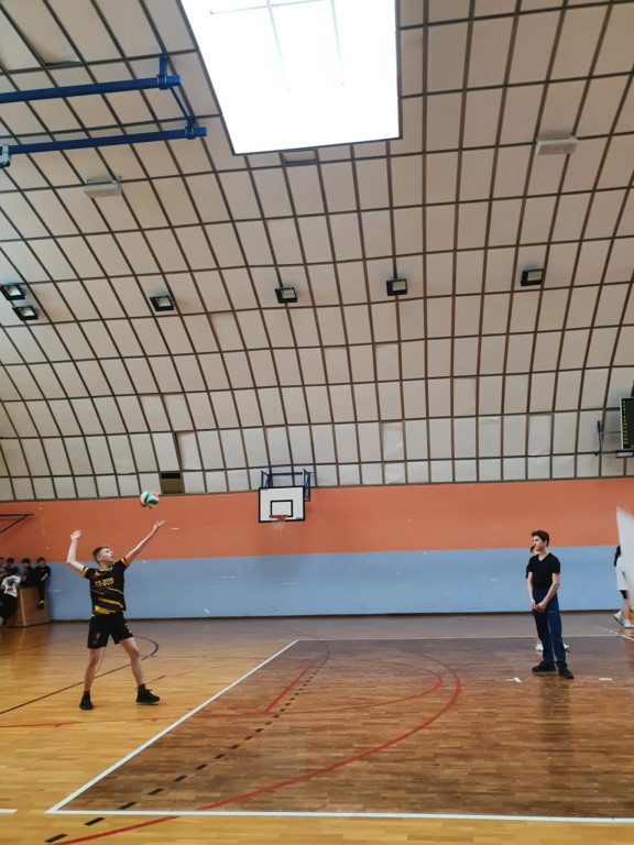 Turniej siatkówki w SP w Komarówce