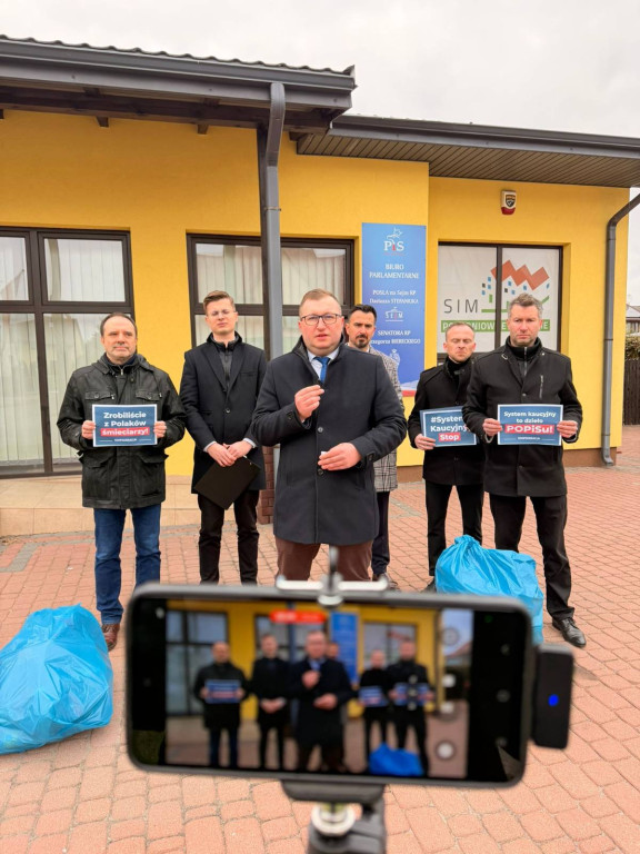 Protest w Białej P. przeciw systemowi kaucyjnemu