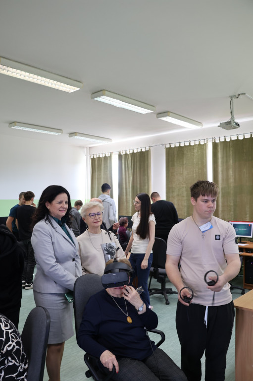 Zajęcia komputerowe dla seniorów z RUTW w ZSP