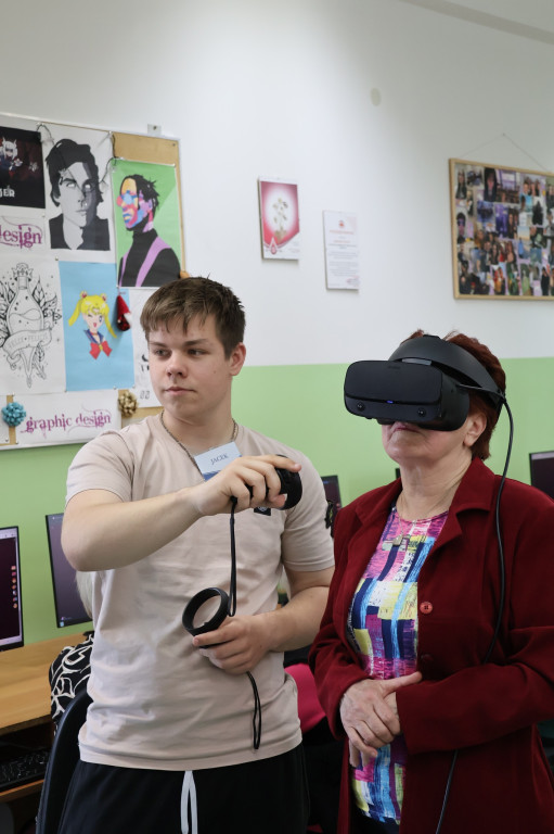 Zajęcia komputerowe dla seniorów z RUTW w ZSP