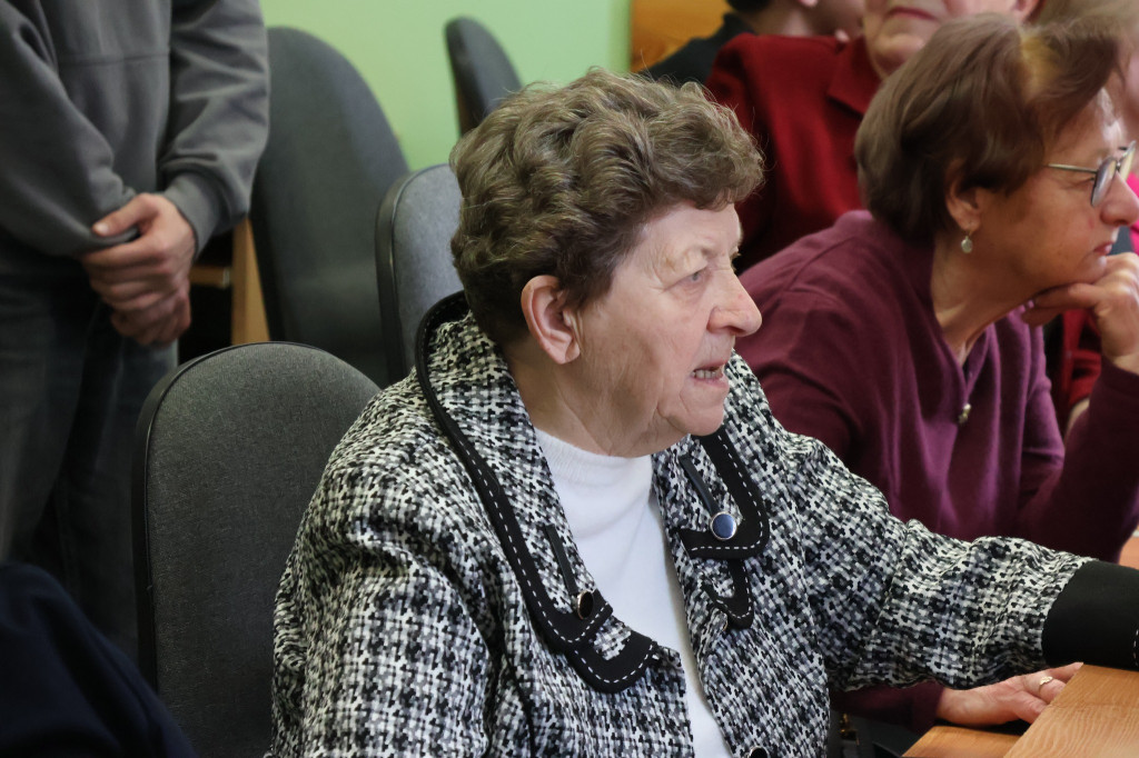 Zajęcia komputerowe dla seniorów z RUTW w ZSP