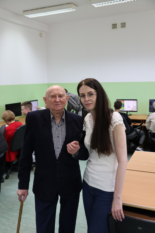 Zajęcia komputerowe dla seniorów z RUTW w ZSP