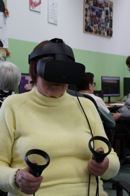 Zajęcia komputerowe dla seniorów z RUTW w ZSP