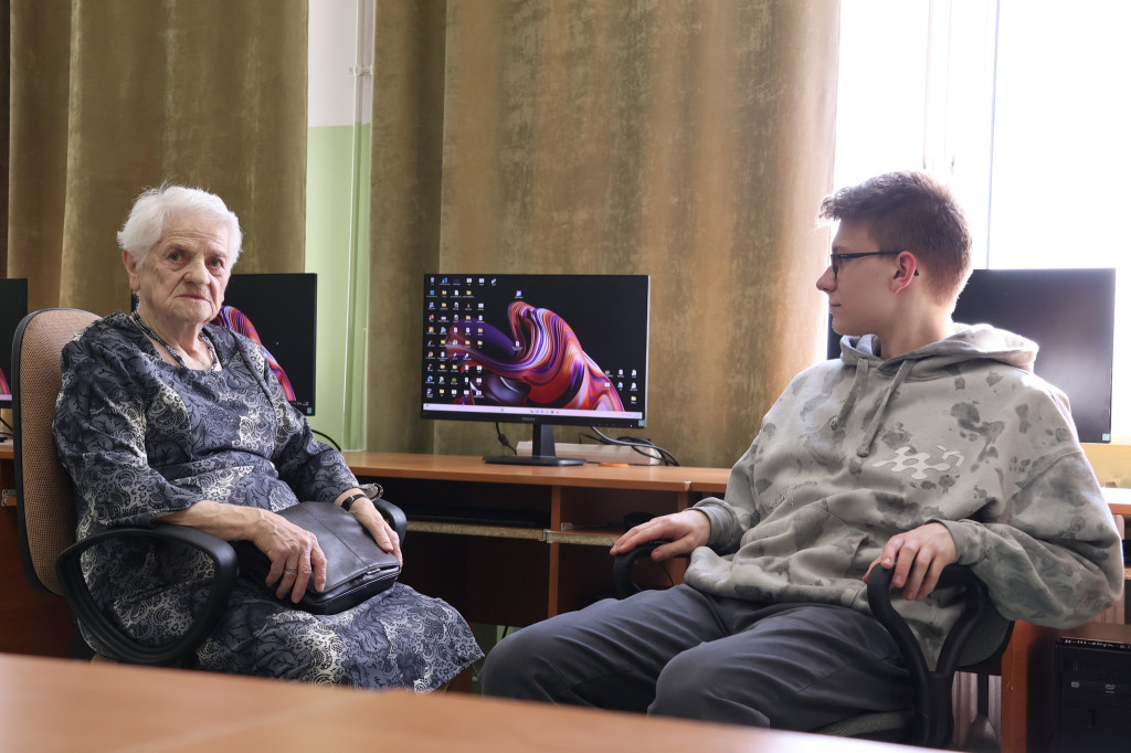 Zajęcia komputerowe dla seniorów z RUTW w ZSP
