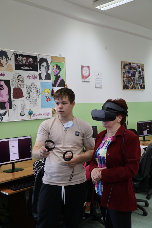 Zajęcia komputerowe dla seniorów z RUTW w ZSP