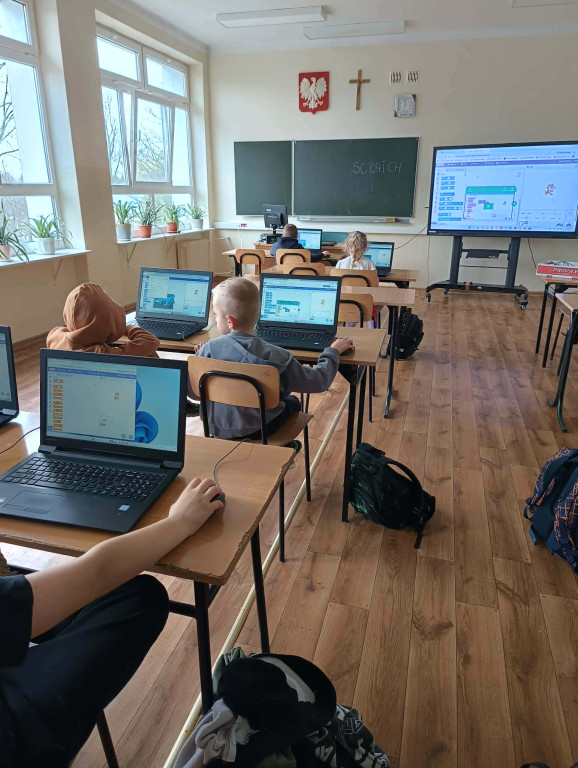 Projekt edukacyjny w SP w Komarówce Podlaskiej