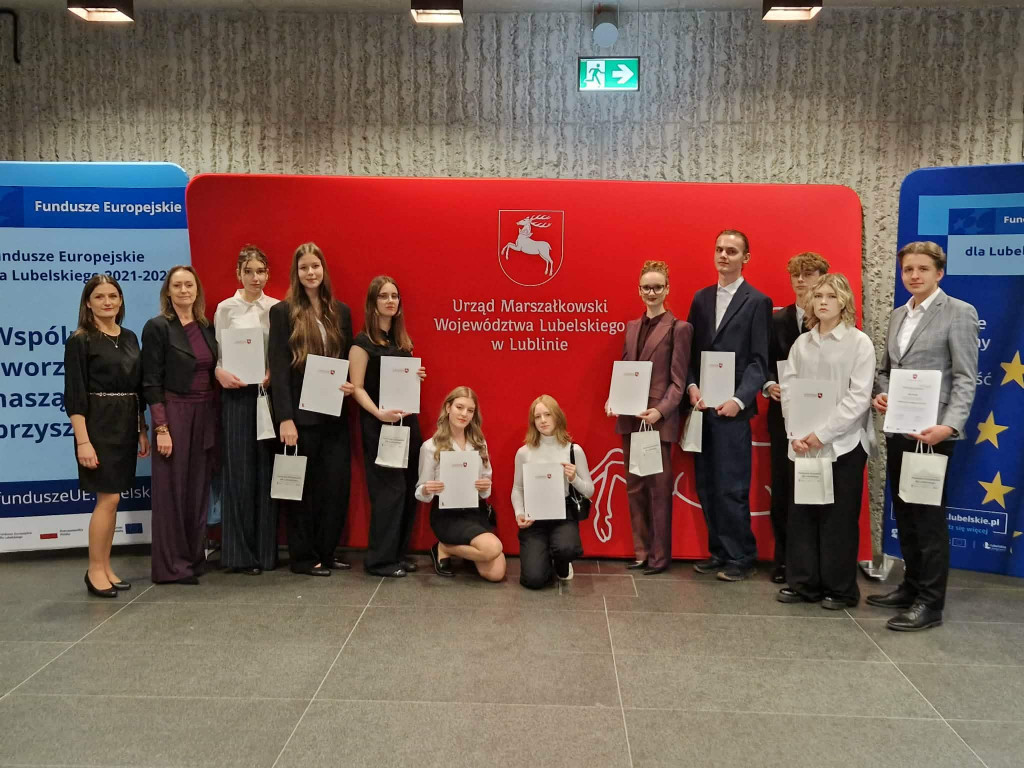 Wręczenie dyplomów stypendystom z I LO