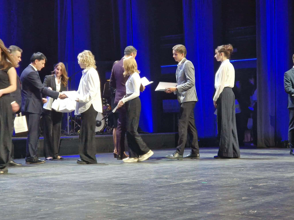 Wręczenie dyplomów stypendystom z I LO