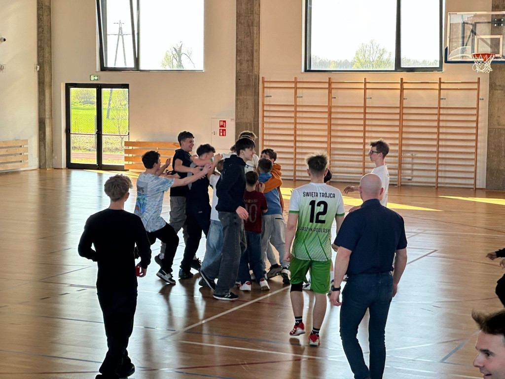 Radzyńscy ministranci na turnieju piłkarskim