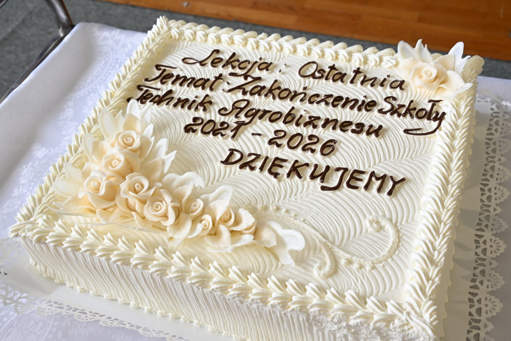 Zakończenie roku szkolnego maturzystów w ZSR